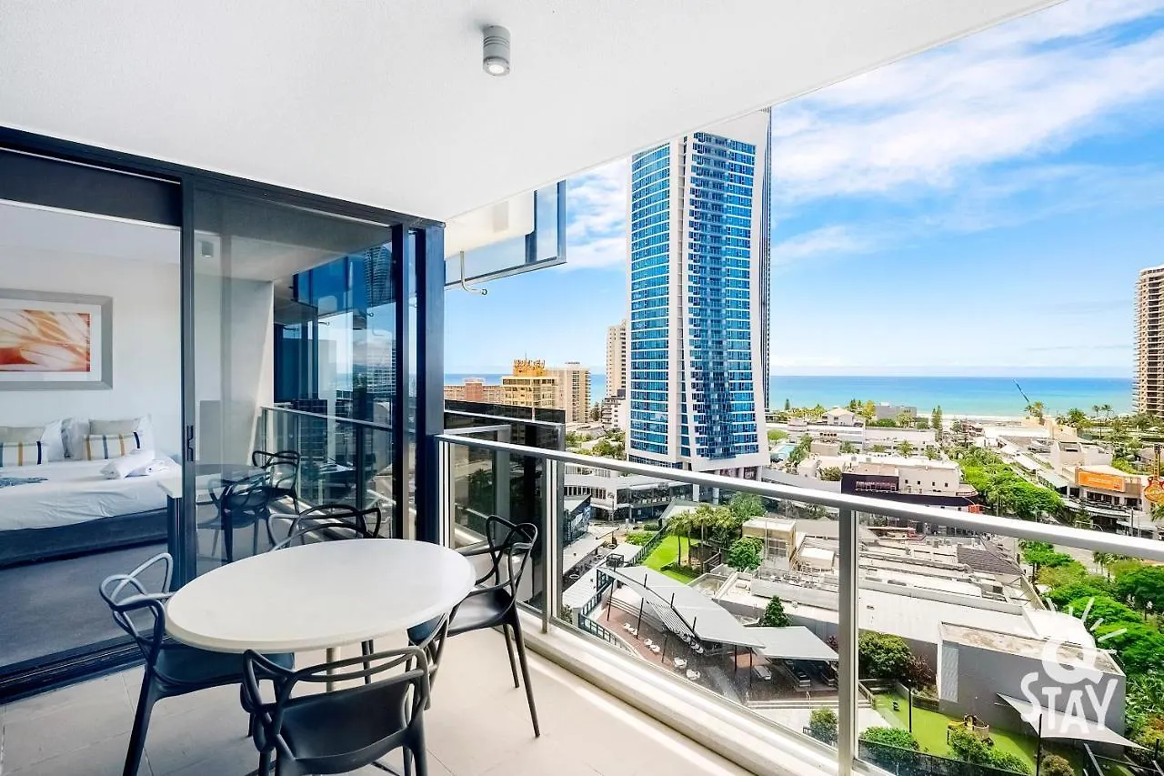 Circle On Cavill, 1 Bedroom Ocean Family Apartment Surfers Paradise Guldkusten