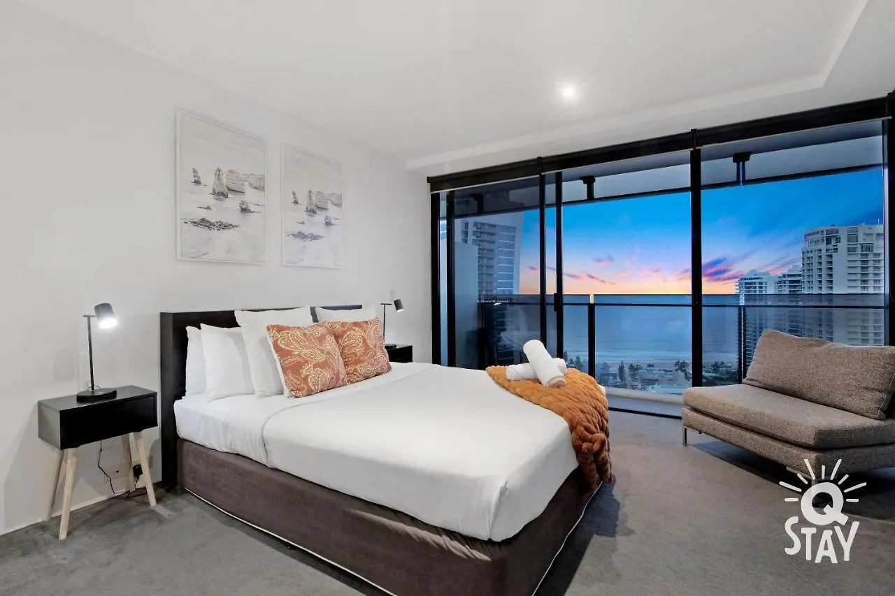 Circle On Cavill, 1 Bedroom Ocean Family Apartment Surfers Paradise Guldkusten