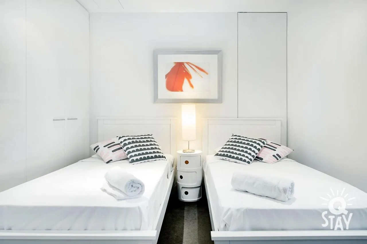 Circle On Cavill, 1 Bedroom Ocean Family Apartment Surfers Paradise Guldkusten
