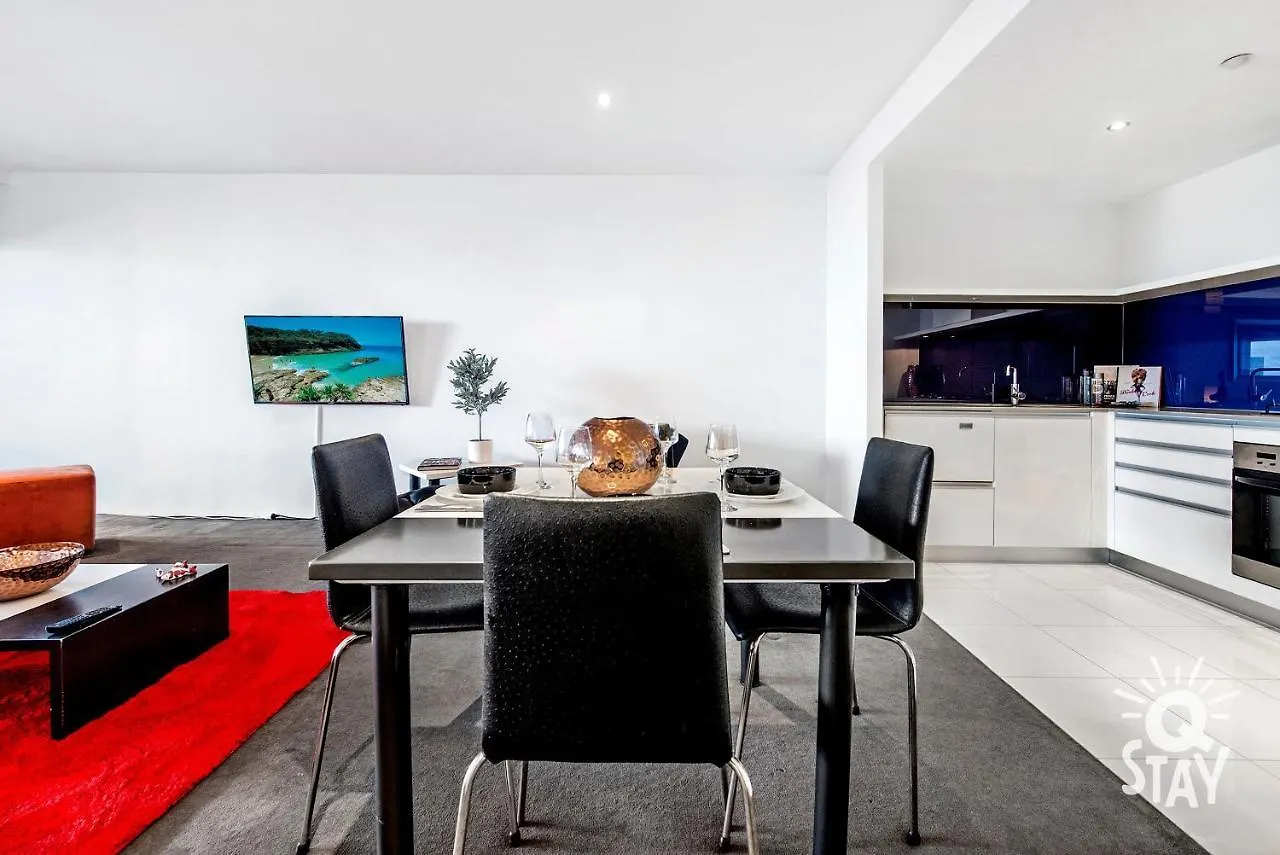 Circle On Cavill, 1 Bedroom Ocean Family Apartment Surfers Paradise Guldkusten Australien