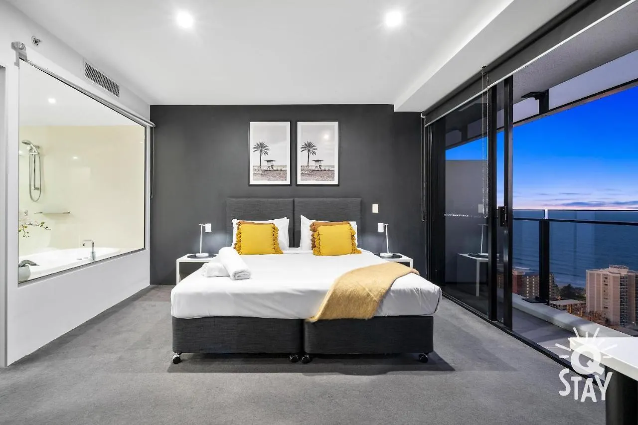 Circle On Cavill, 1 Bedroom Ocean Family Apartment Surfers Paradise Guldkusten