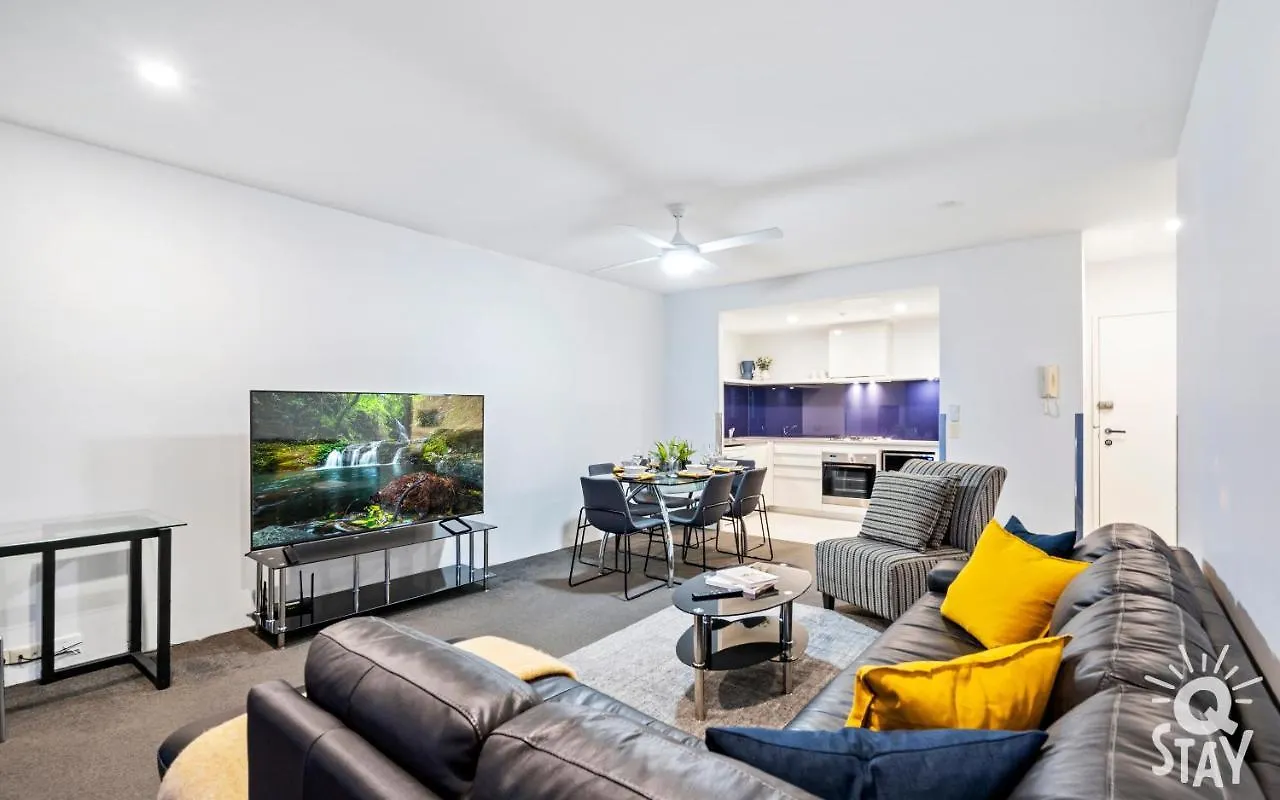 Circle On Cavill, 1 Bedroom Ocean Family Apartment Surfers Paradise Guldkusten