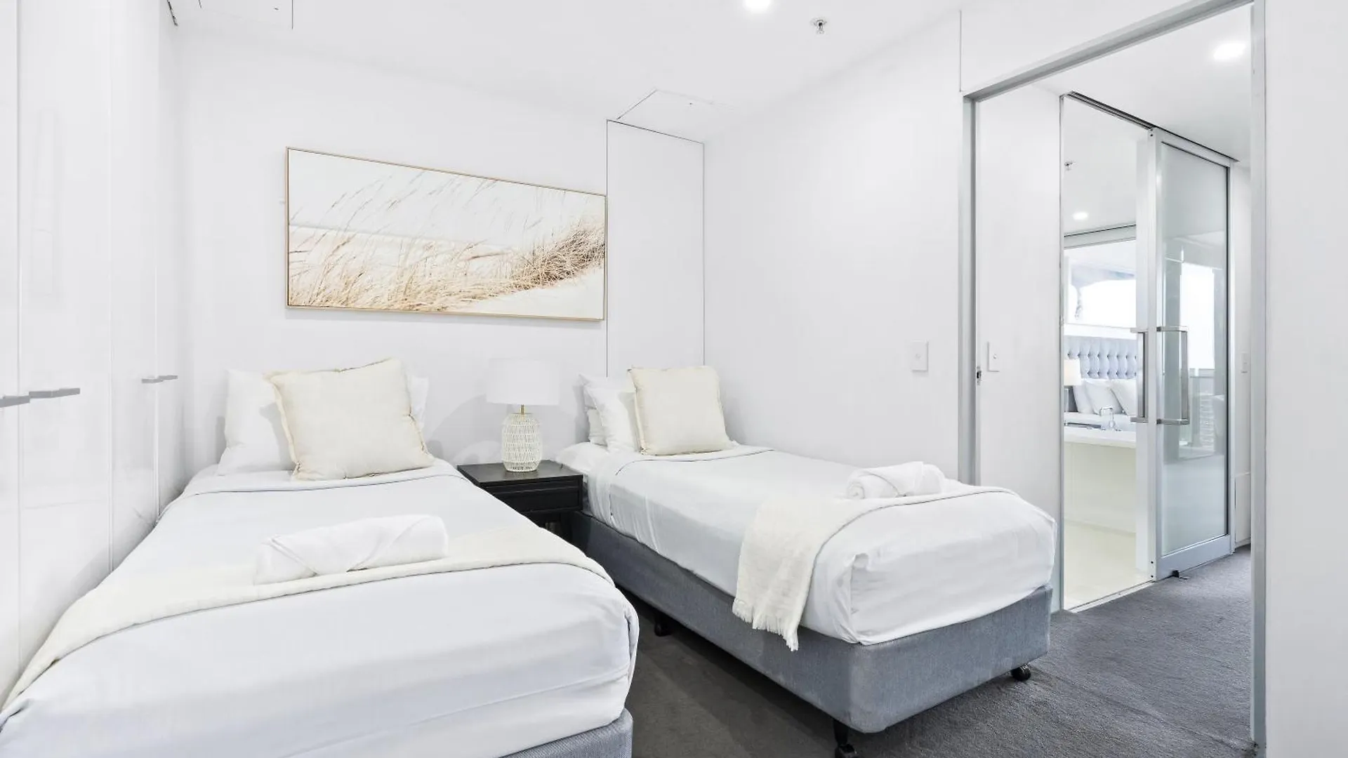 Circle On Cavill, 1 Bedroom Ocean Family Apartment Surfers Paradise Guldkusten