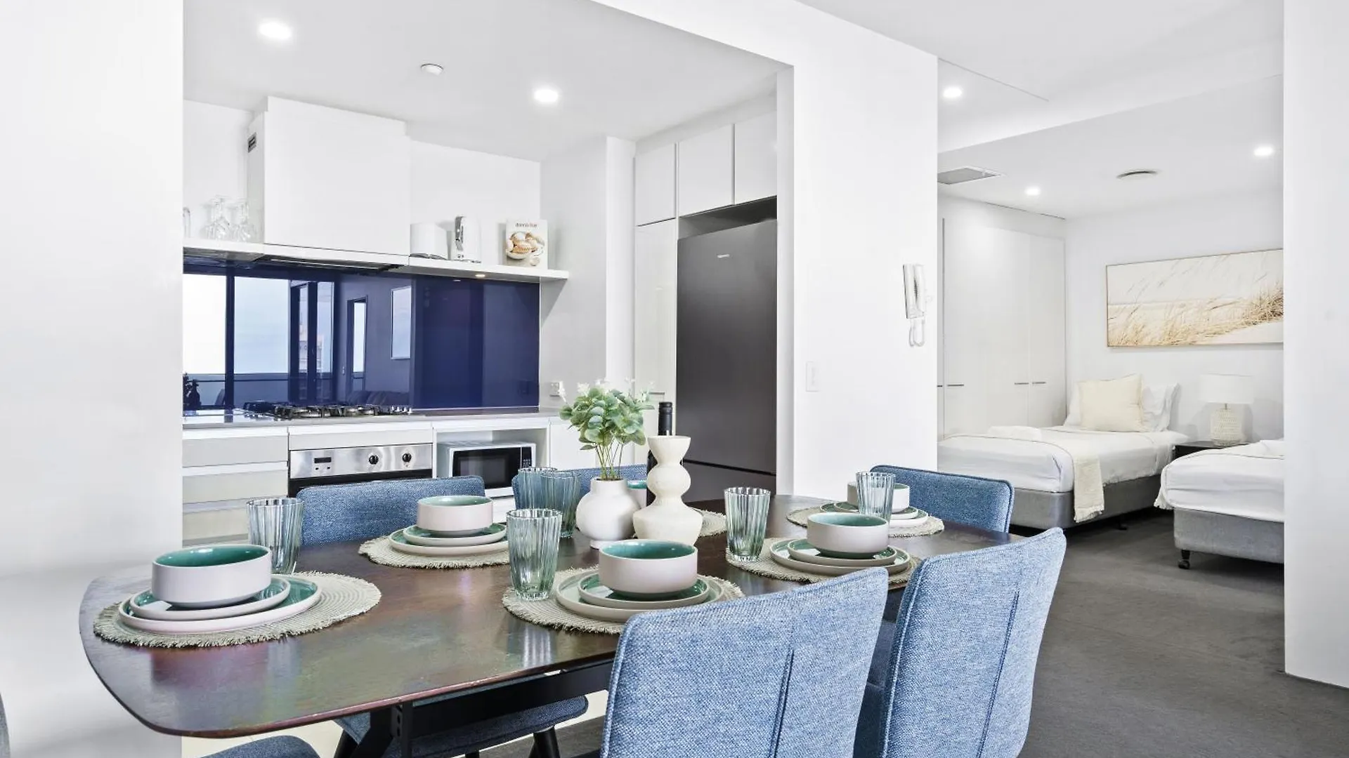 Circle On Cavill, 1 Bedroom Ocean Family Apartment Surfers Paradise Guldkusten Australien