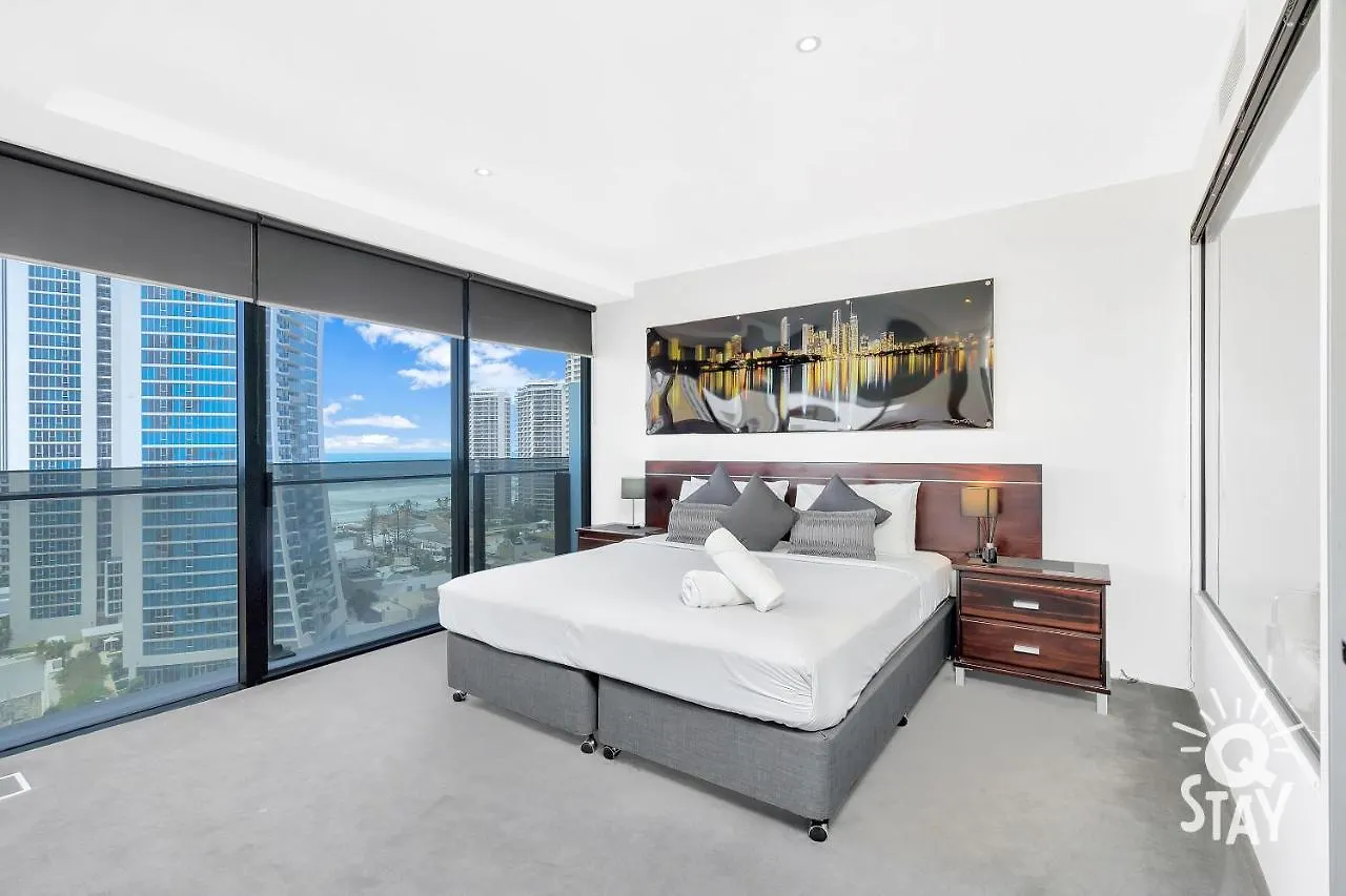 Circle On Cavill, 1 Bedroom Ocean Family Apartment Surfers Paradise Gold Coast