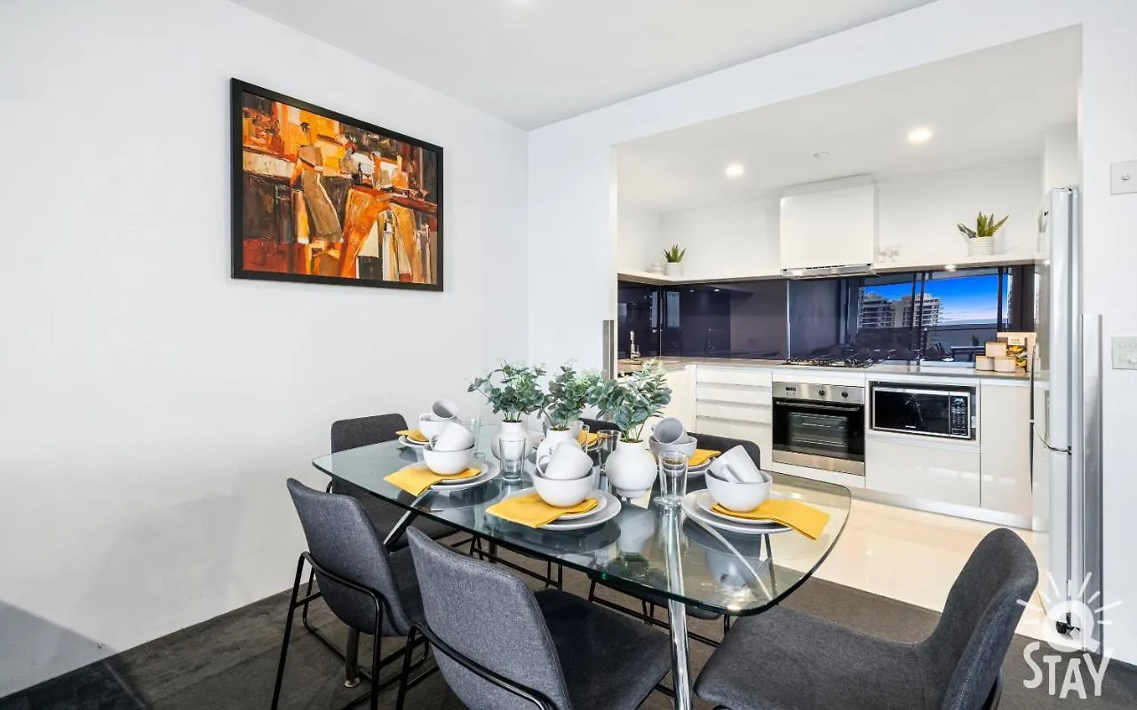Circle On Cavill, 1 Bedroom Ocean Family Apartment Surfers Paradise Gold Coast