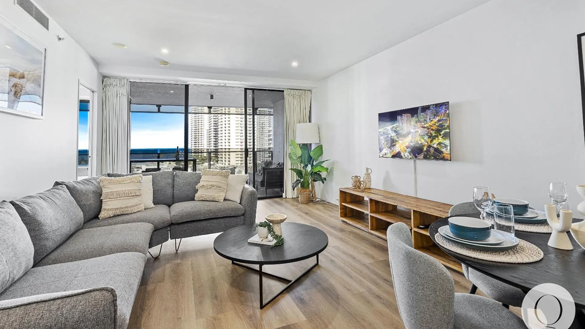 Circle On Cavill, 1 Bedroom Ocean Family Apartment Surfers Paradise Gold Coast Austrália